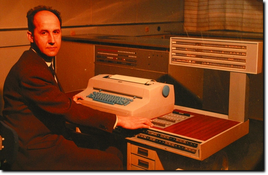 Jacek Karpiñski przy komputerze KAR-65, rok 1968